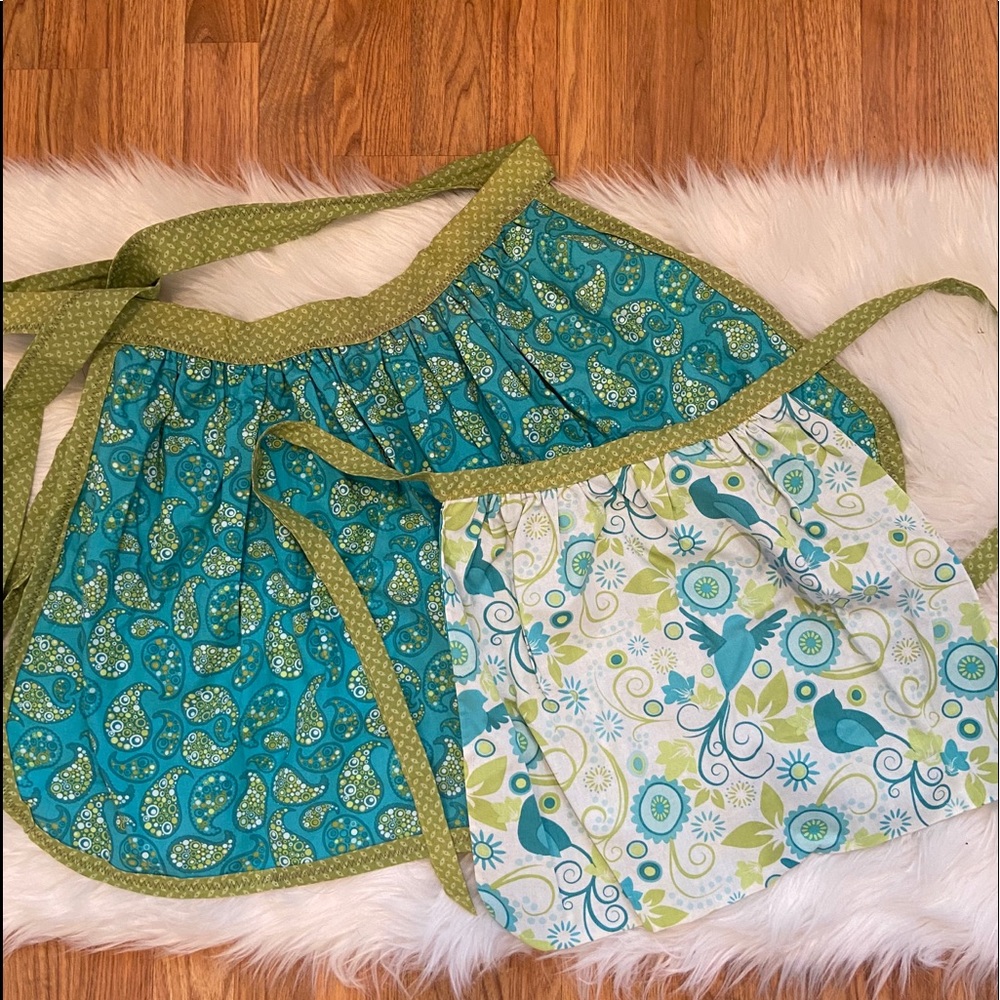 💕 Reversible and Matching mother daughter aprons
